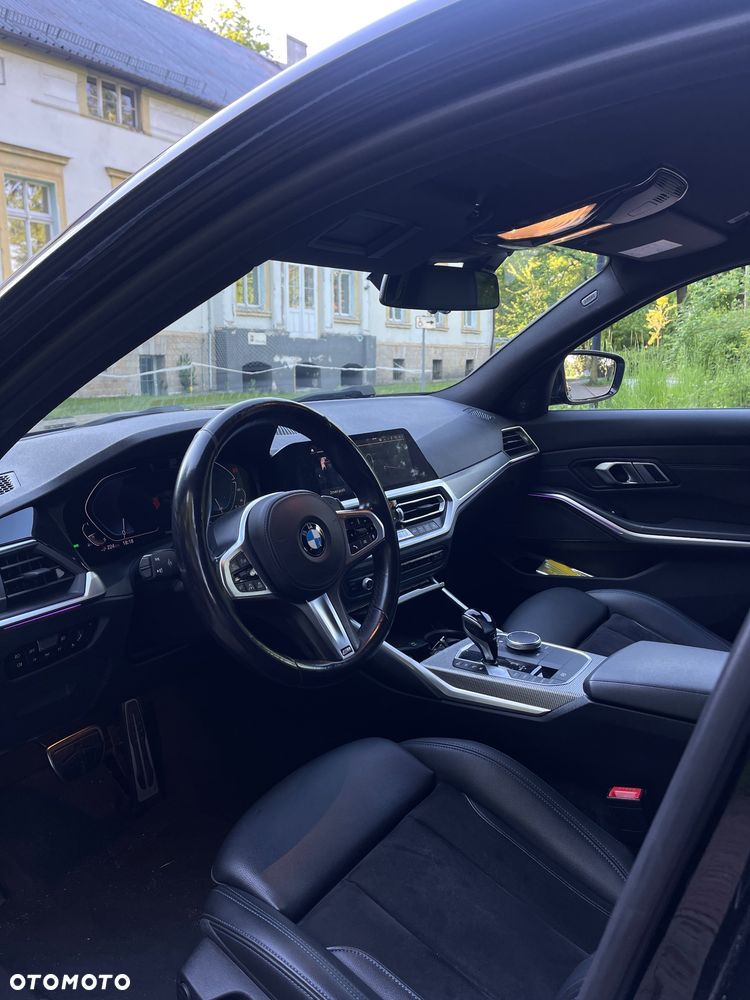 BMW Seria 3 330e M Sport sport - 12