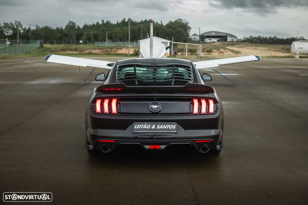 Ford Mustang 2.3 Eco Boost - 35
