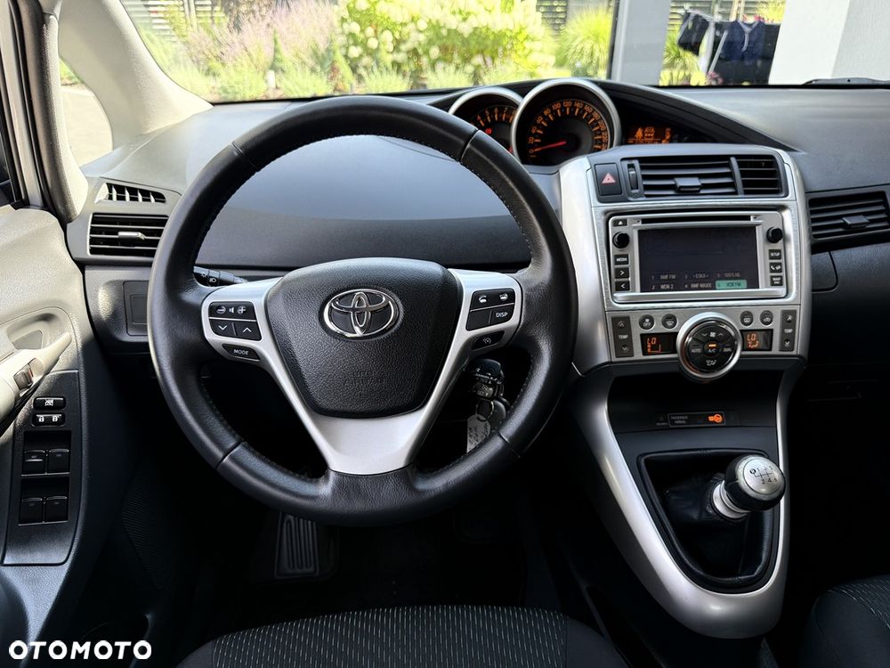 Toyota Verso 1.8 Edition - 20