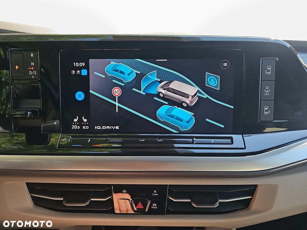 Volkswagen Multivan - 32