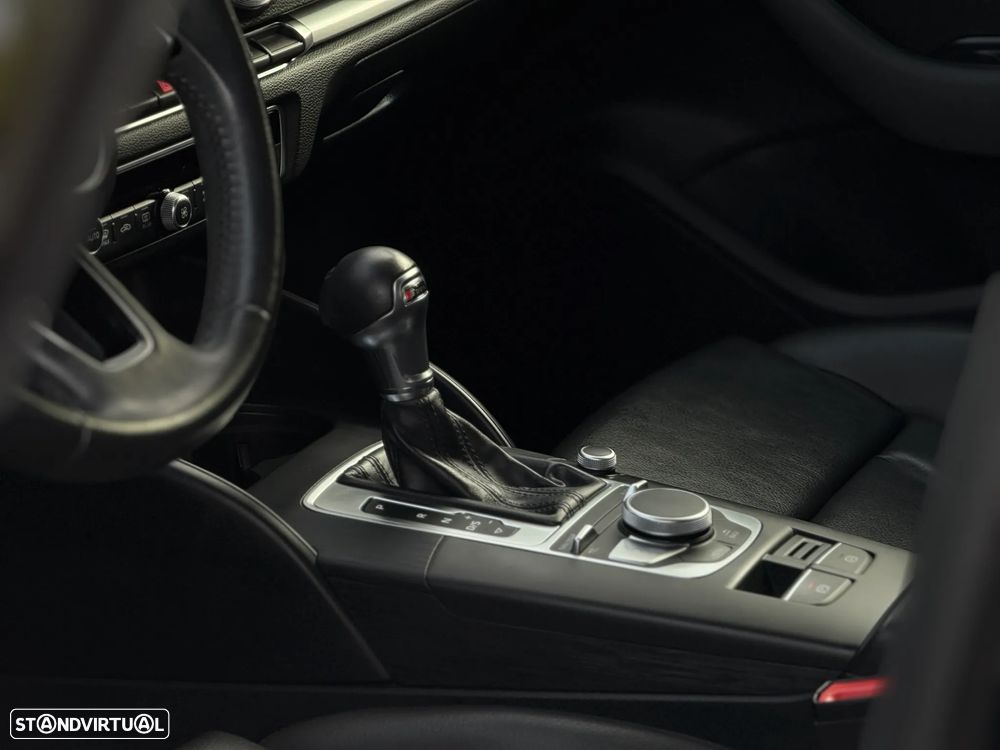 Audi A3 1.6 TDI S tronic - 12