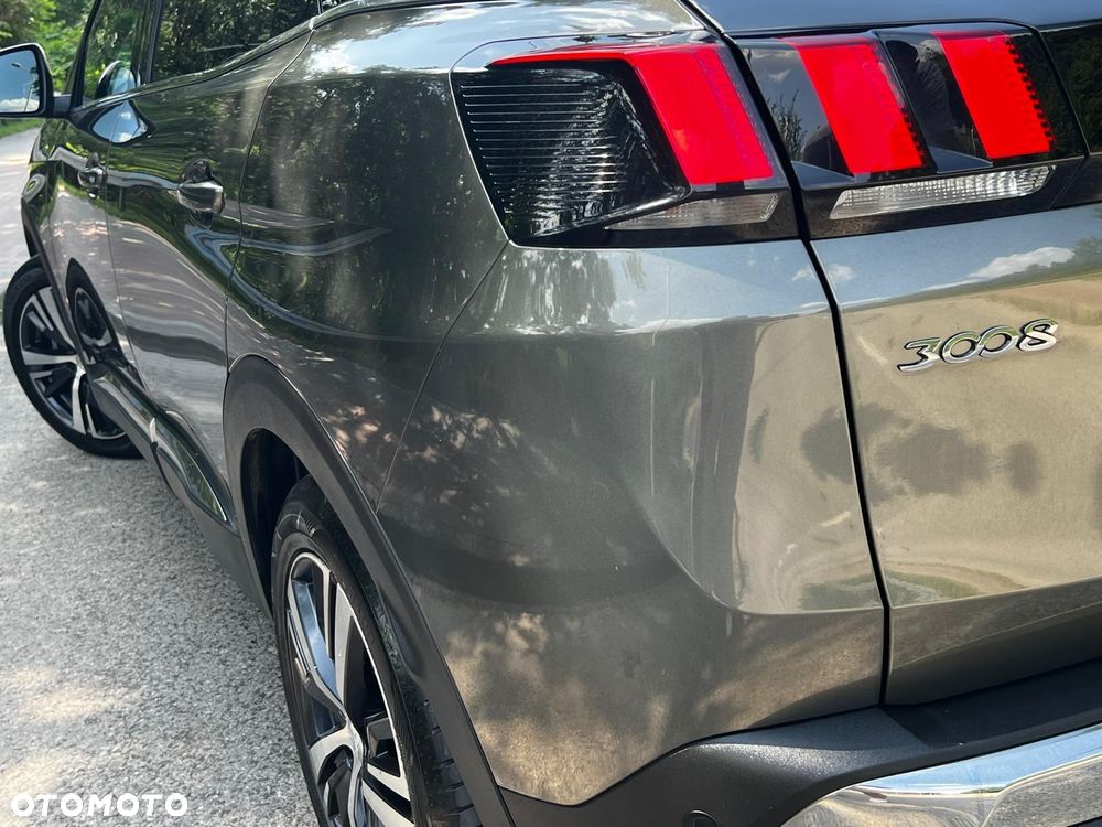 Peugeot 3008 PureTech 130 Stop & Start GPF Allure - 9