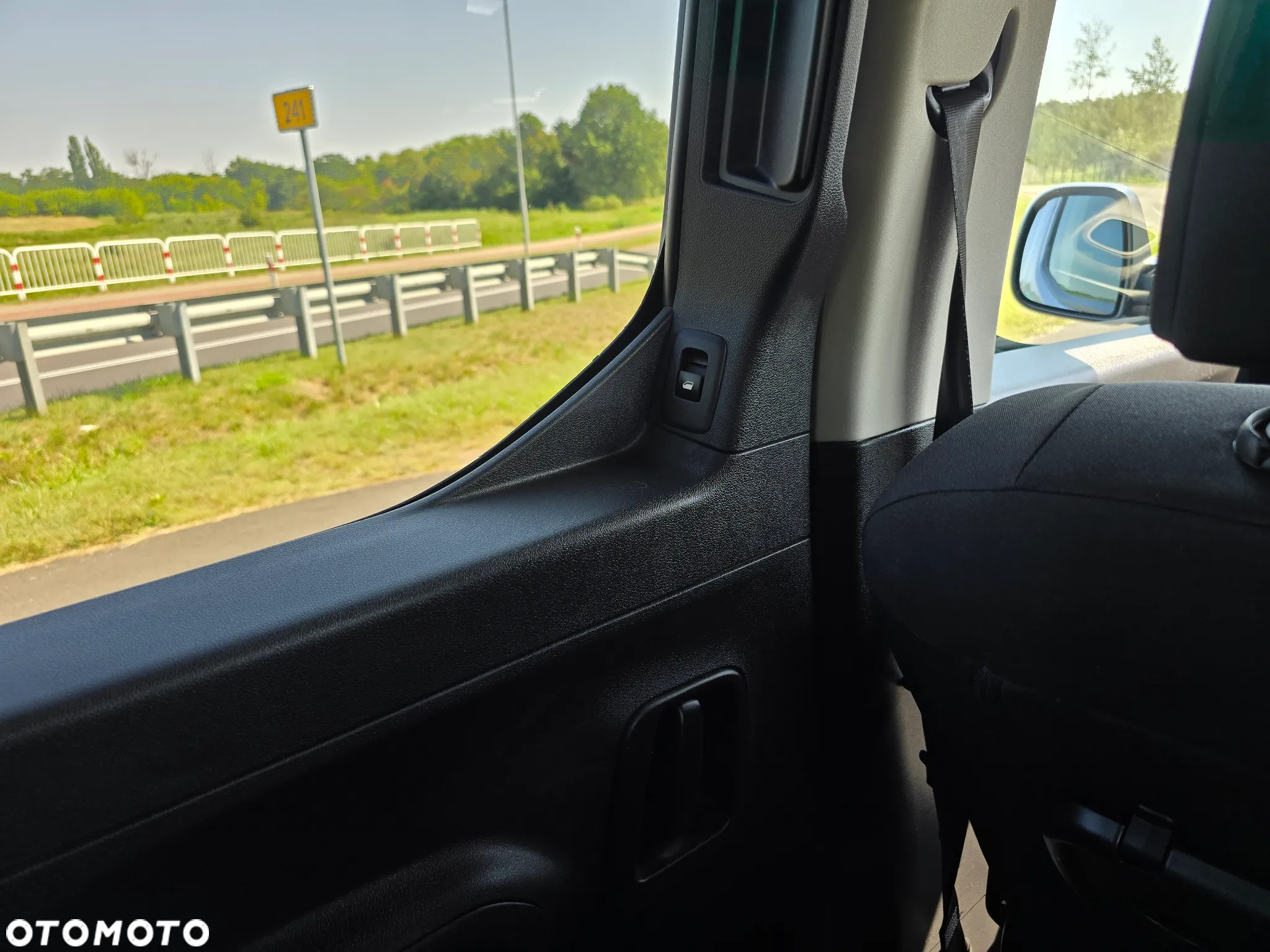 Opel Combo Life 1.5 D Start/Stop Innovation - 21
