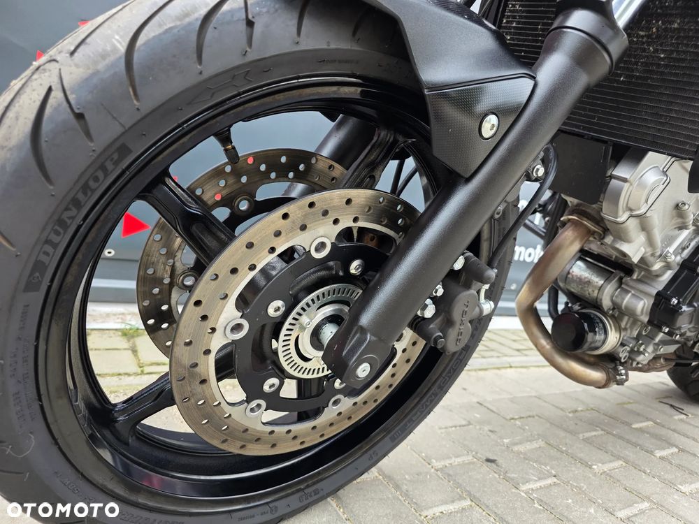 Suzuki SV - 15
