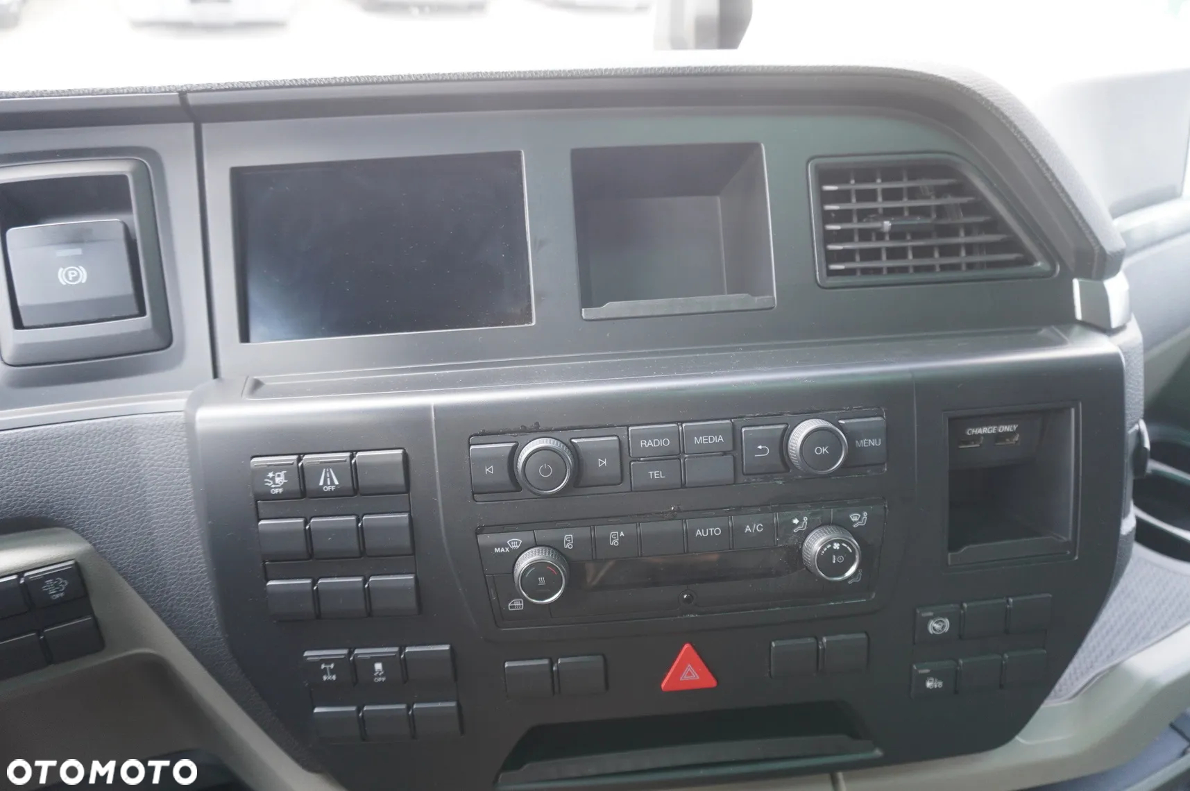 MAN TGX 18.470 / 2022 / Firanka 19 EPAL / Retarder / 15 sztuk - 24