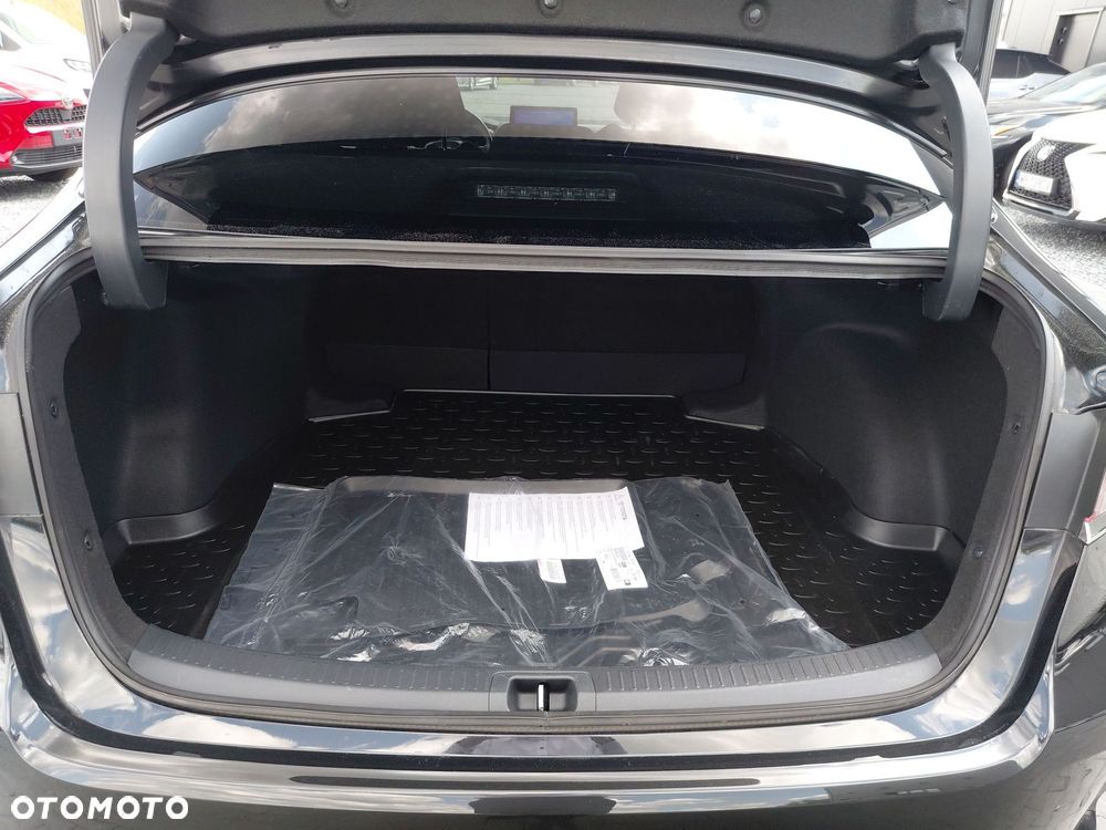 Toyota Corolla 1.8 Hybrid Style - 13