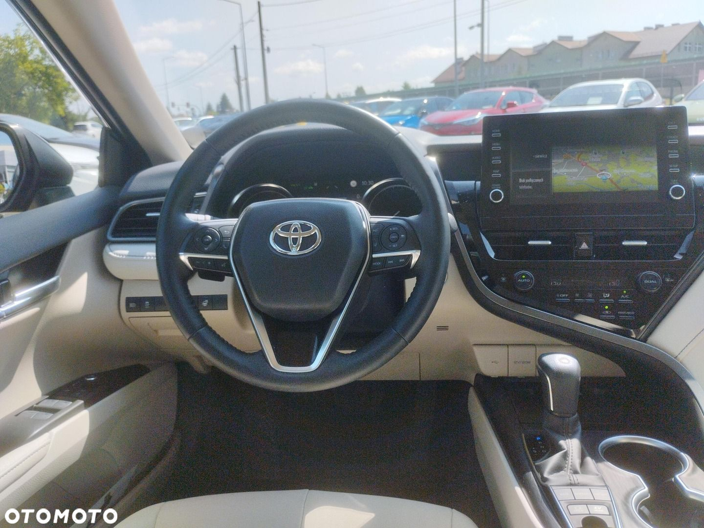 Toyota Camry - 14