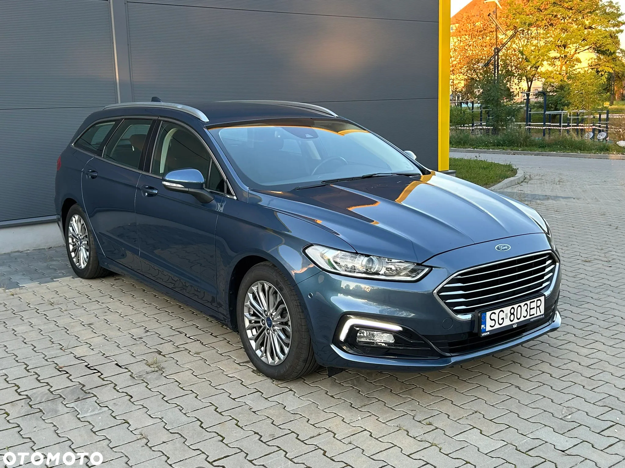 Ford Mondeo Turnier 2.0 Ti-VCT Hybrid Titanium - 4