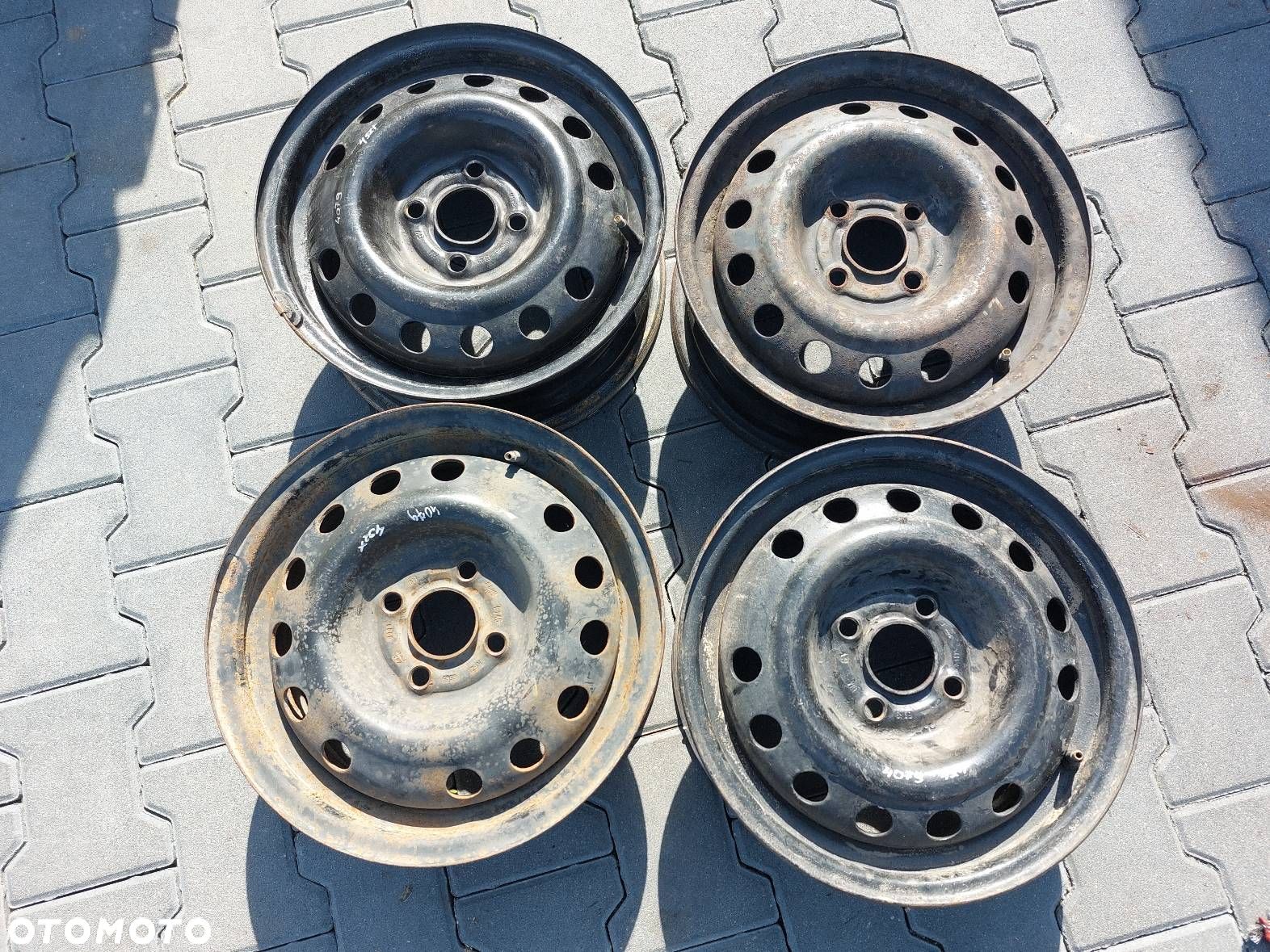 FELGA STALOWA 5,5X14 ET49 4X100 FI 57,1 GOLF III - 1