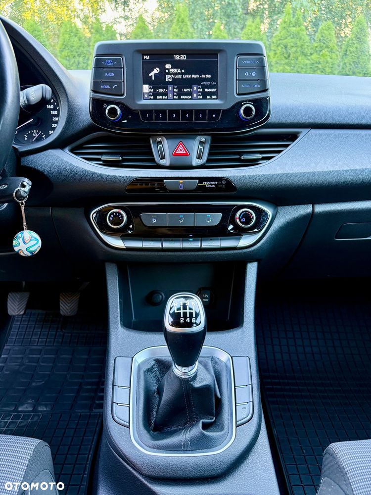 Hyundai i30 1.4 Classic + - 33