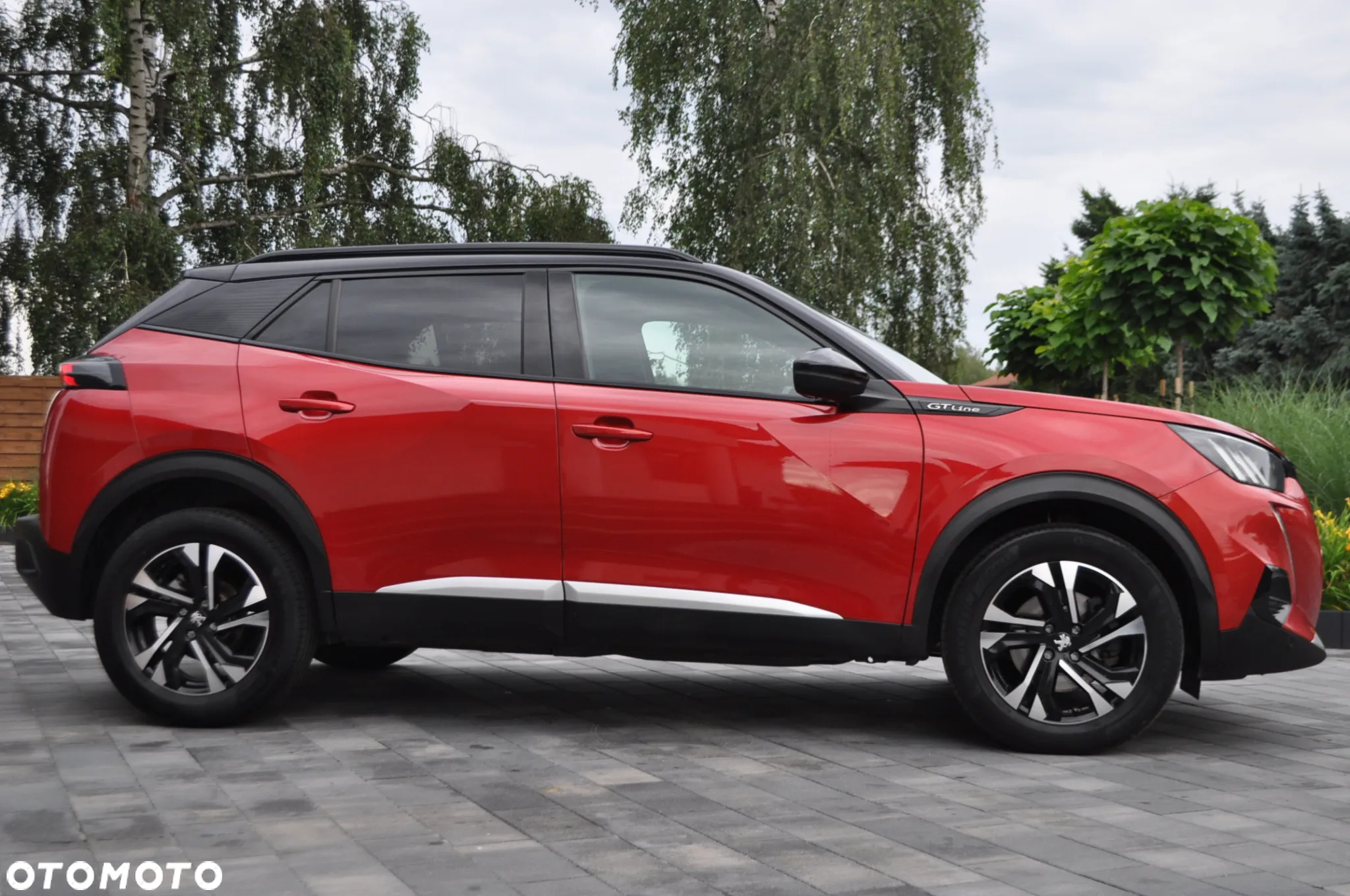 Peugeot 2008 BlueHDi 130 EAT8 GT - 20