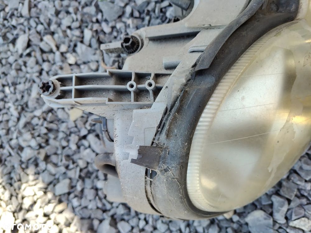 MERCEDES W209 CLK LAMPA przednia przód Prawa Lewa CAŁE ZACZEPY! uk H7 - 15