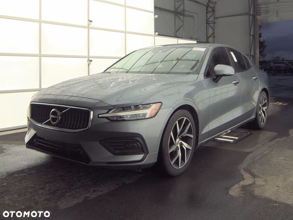 Volvo S60 T5 AWD Momentum Pro - 1