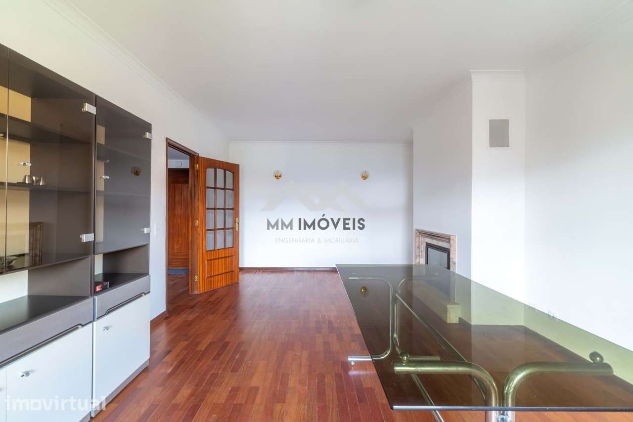 T2 Arrendamento| Rio Tinto| Areosa| Suite| Varanda| Garagem Box - Grande imagem: 4/33