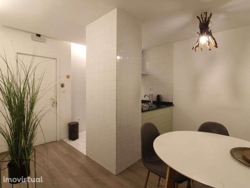 Arrecadaçao transformada em apartamento - Grande imagem: 3/7