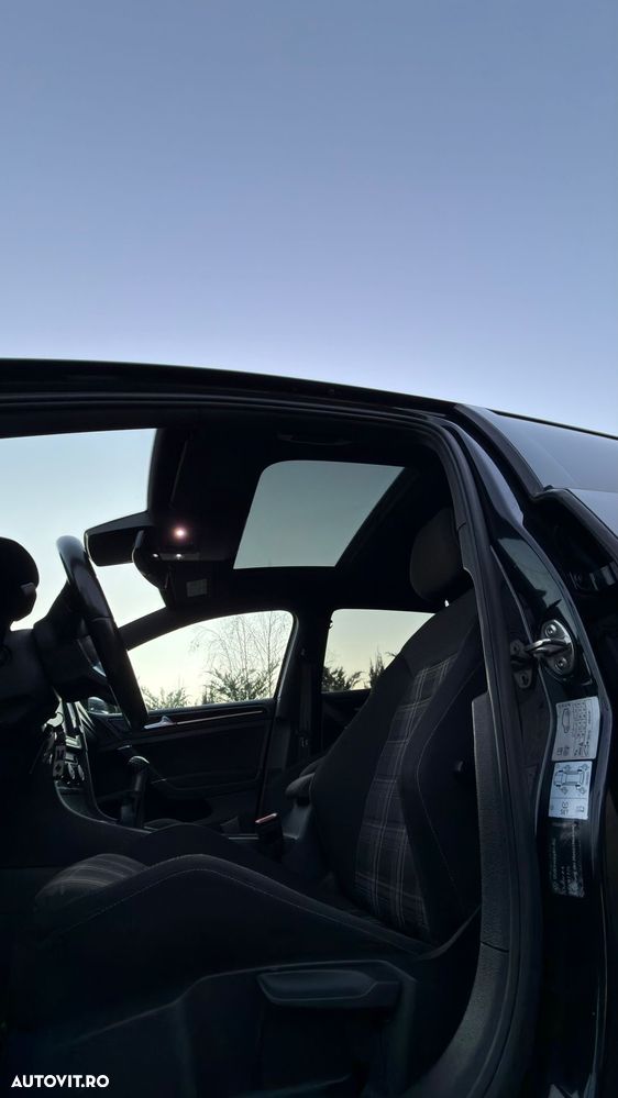 Volkswagen Golf 2.0 TDI DPF BMT GTD - 10