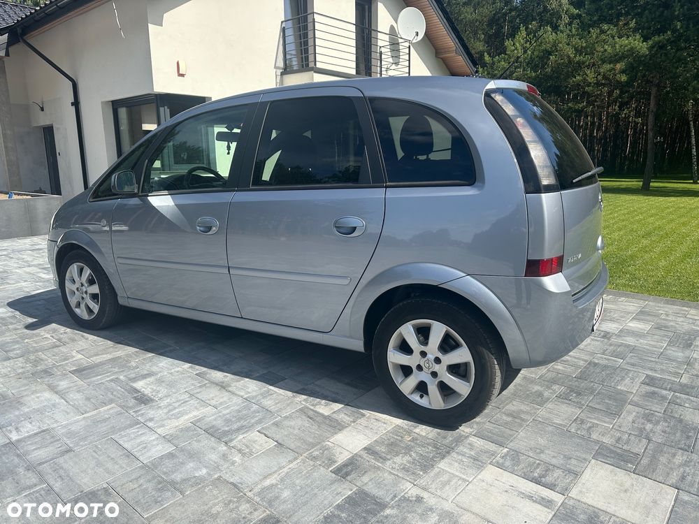 Opel Meriva 1.6 16V Cosmo - 2