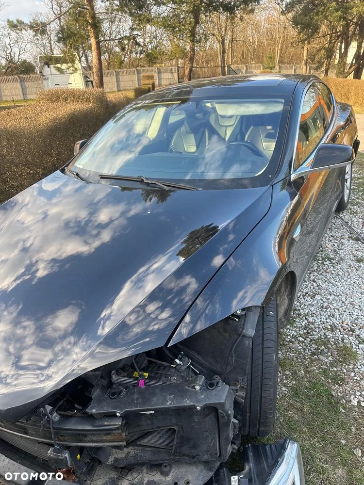 Tesla Model S Long Range Plus - 16