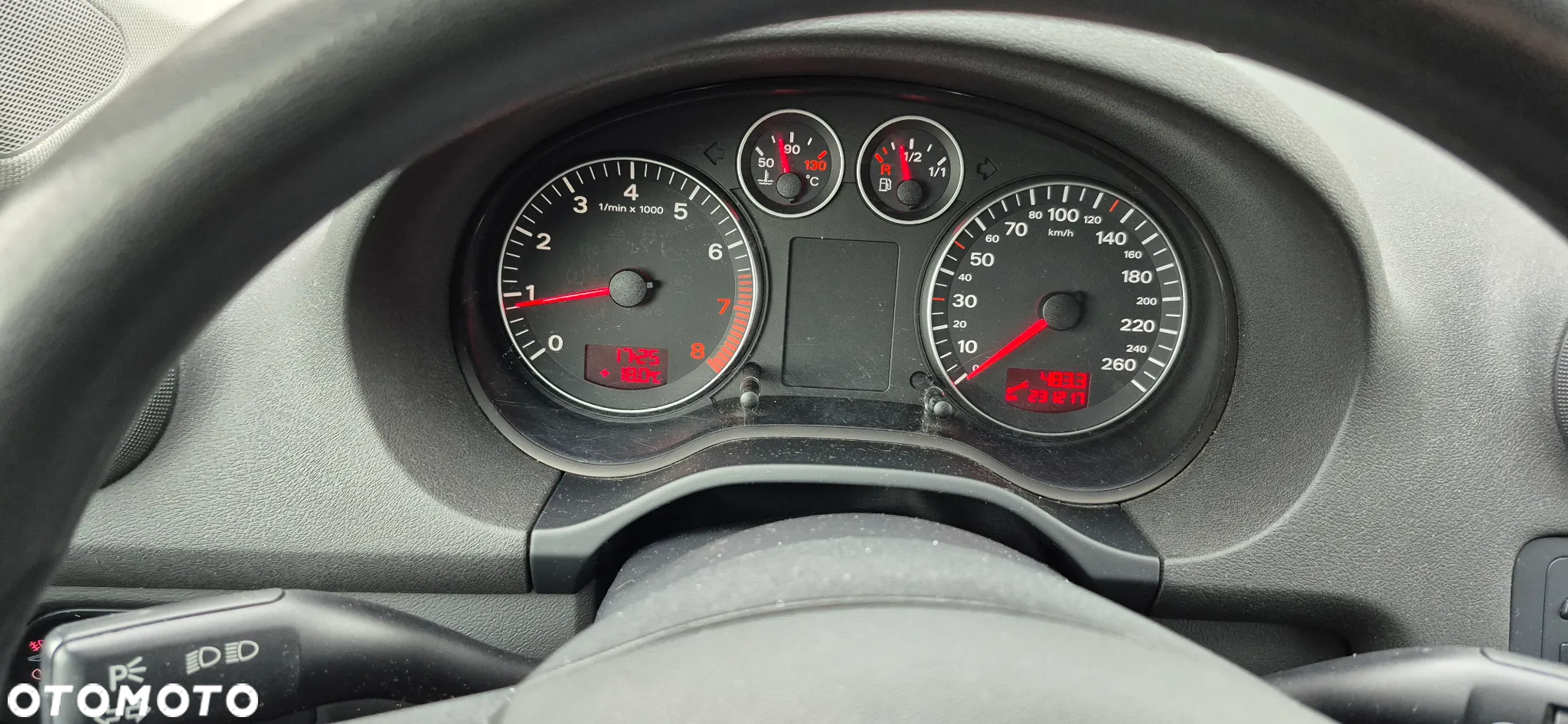 Audi A3 1.6 Ambiente - 12