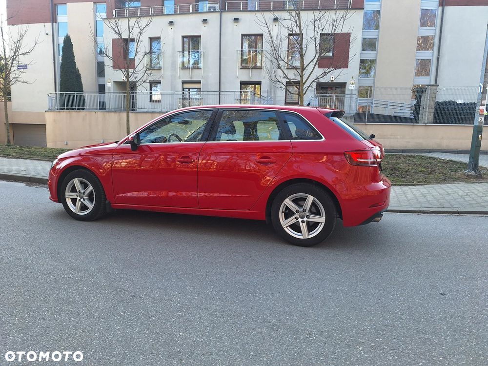 Audi A3 Sportback 35 TFSI S tronic - 11