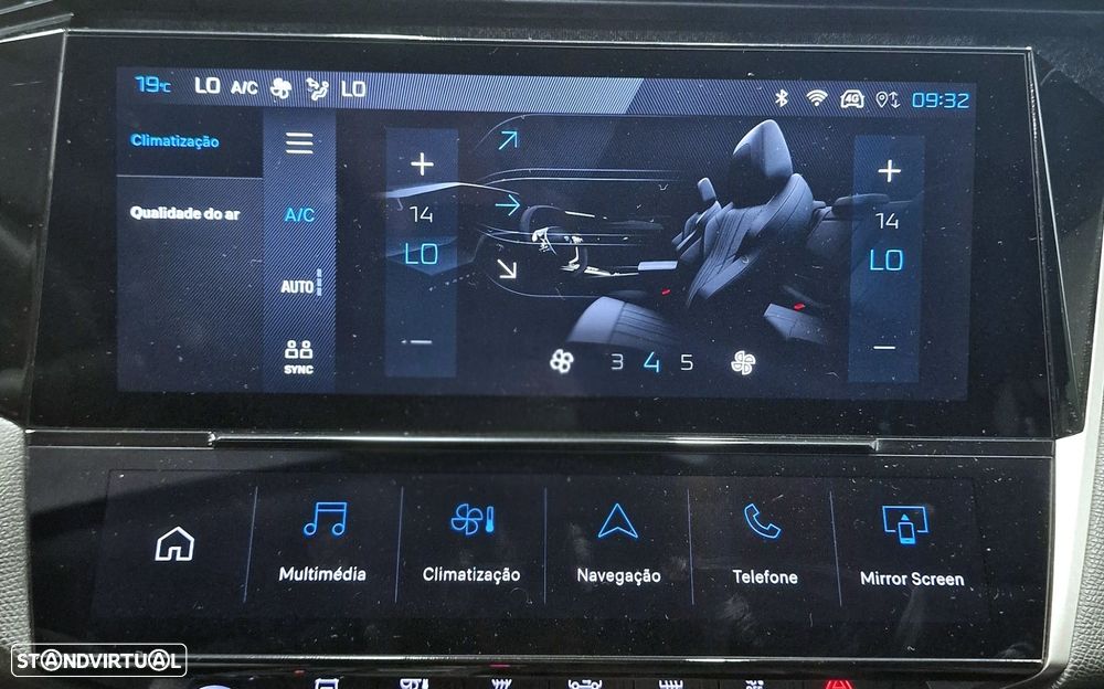 Peugeot 408 1.2 PureTech Allure EAT8 - 32