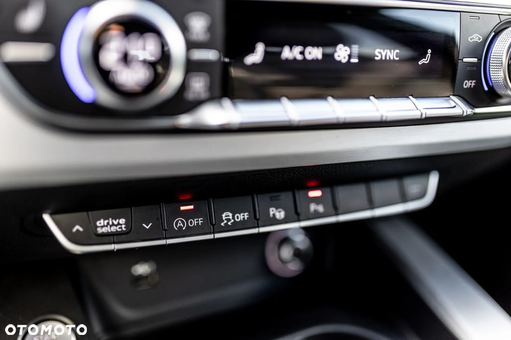 Audi A4 Avant 40 TDI S tronic quattro sport - 36