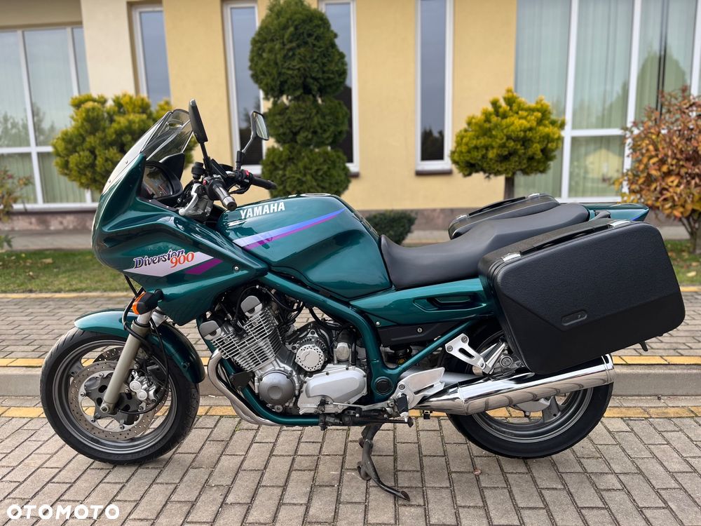 Yamaha XJ - 9