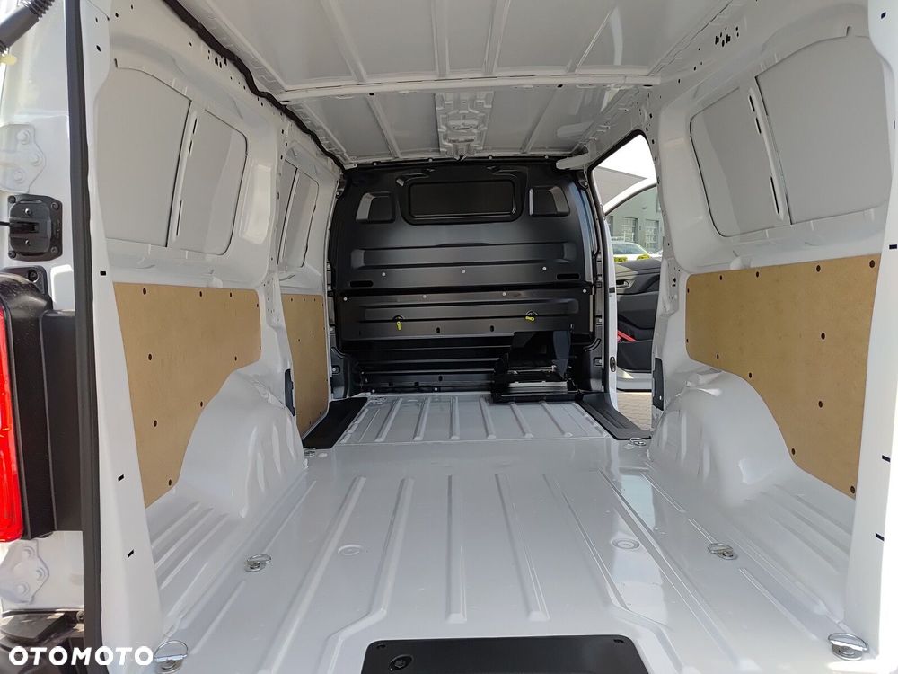 Opel Vivaro Vivaro Furgon XL Diesel 2.2 150 KM Manual - 25