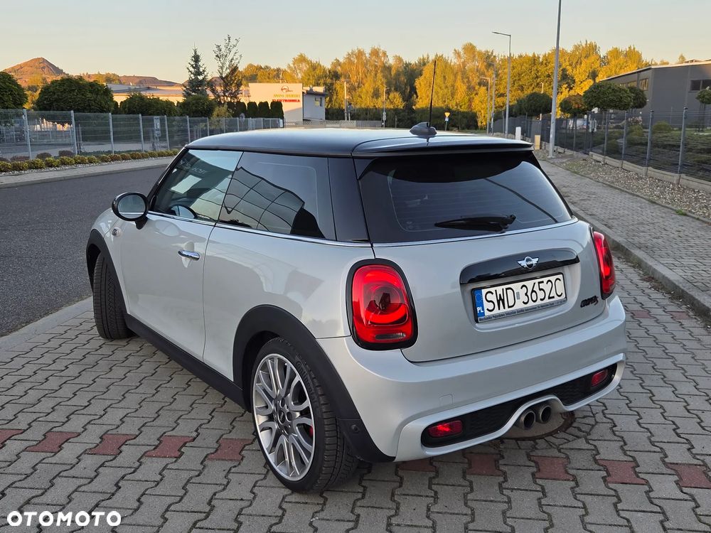 Mini Cooper S 2015 photo 3