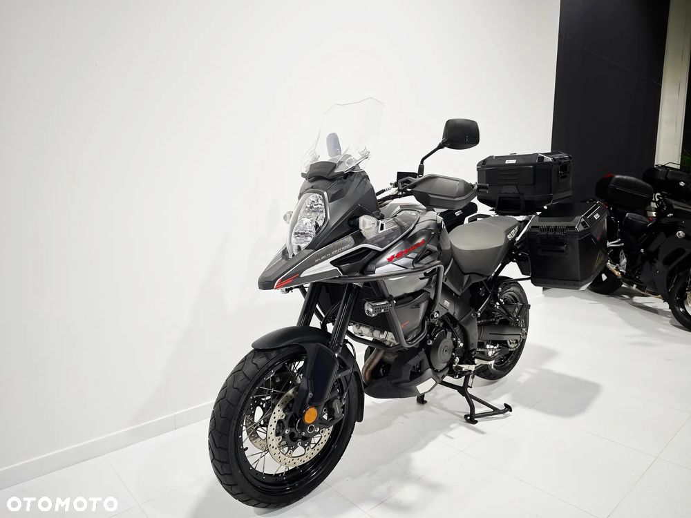 Suzuki V-STROM - 4