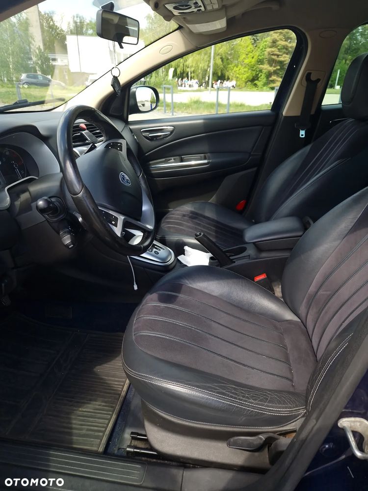 Lancia Delta 1.6 MJ Silver Selectronic - 26