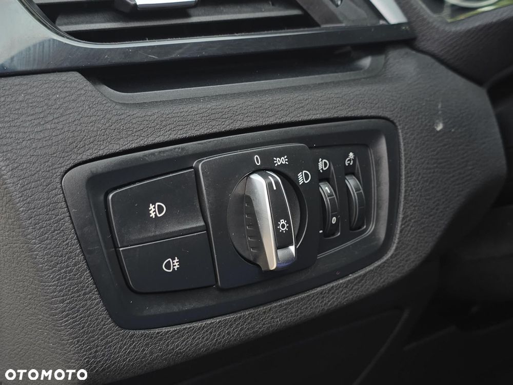 BMW X1 sDrive16d Advantage - 22