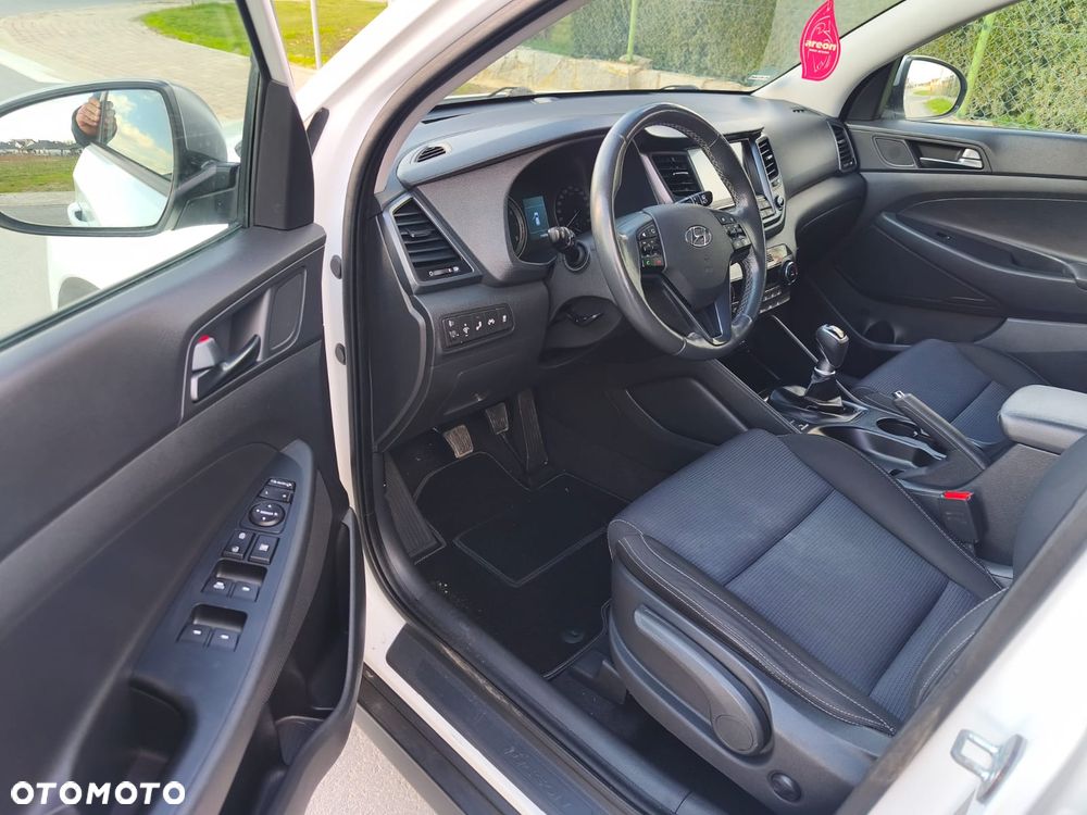 Hyundai Tucson 1.6 GDi 2WD Select - 10