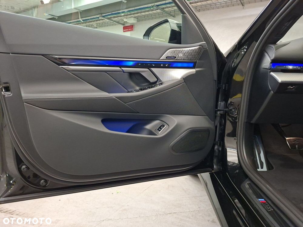 BMW M5 - 11