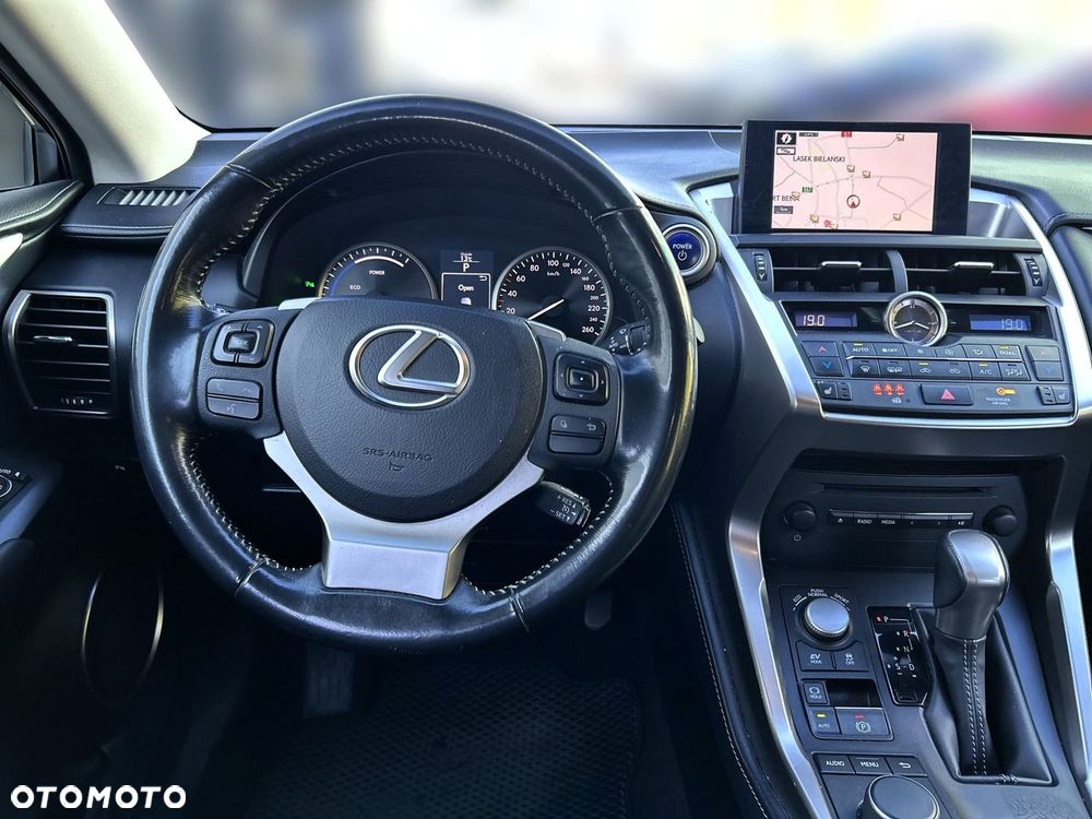 Lexus NX 300h Comfort AWD - 13