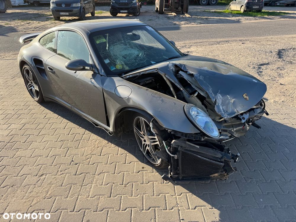 Porsche 911 - 4