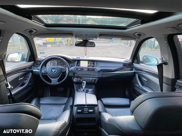 BMW Seria 5 518d Aut. Luxury Line