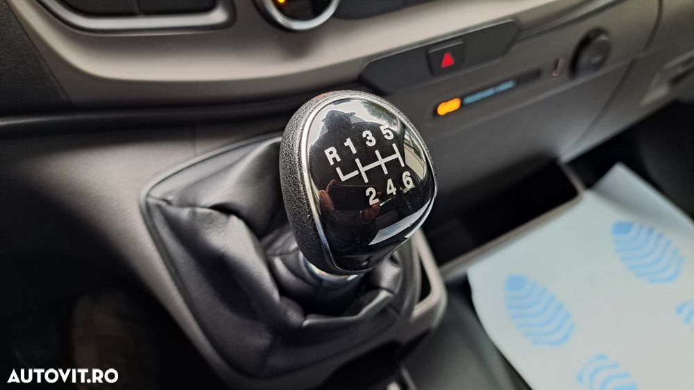 Ford TRANSIT D-CAB TREND L4 6+1 LOCURI RWD - 32