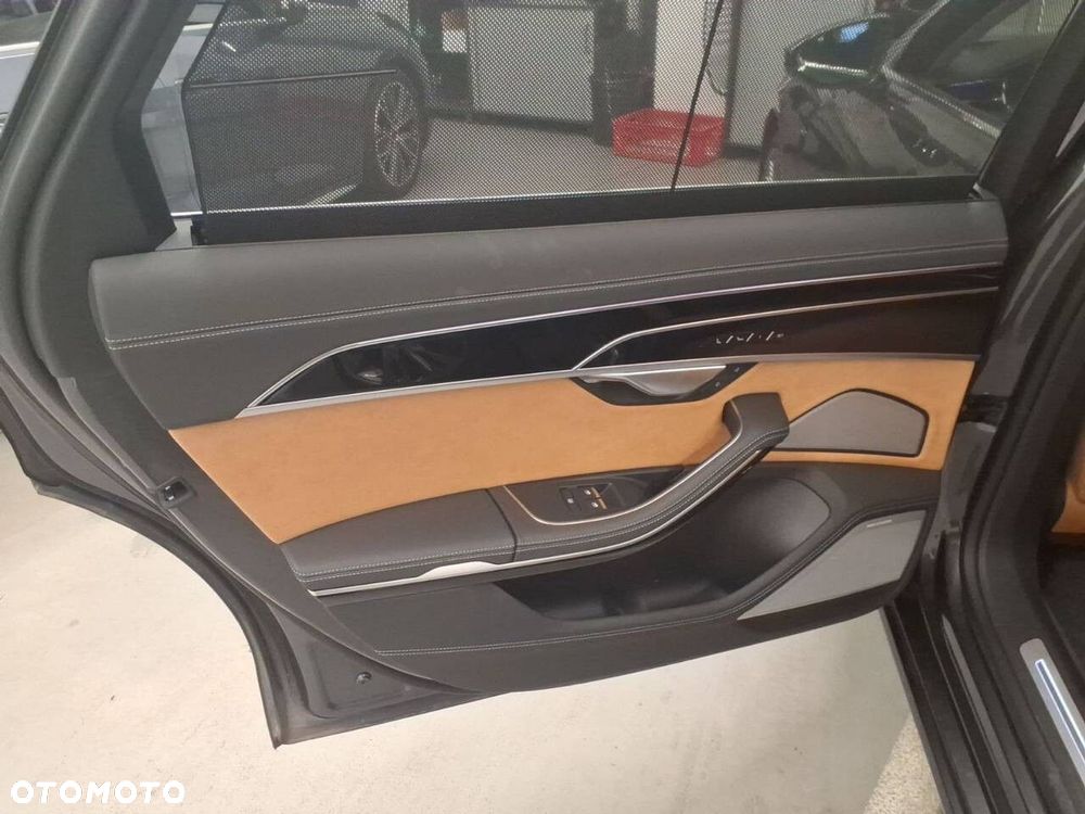 Audi A8 - 19