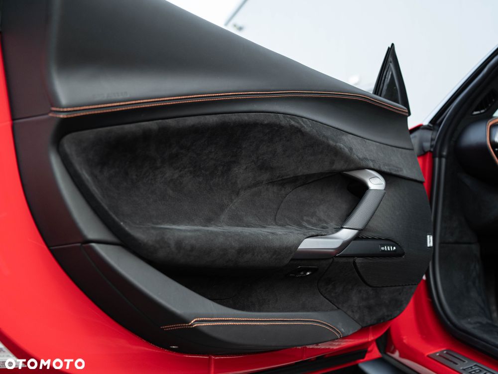 Ferrari 296 GTS - 31