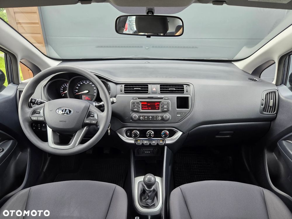 Kia Rio - 7