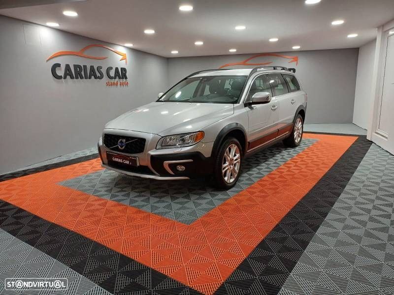 Volvo XC 70 2.0 D4 Momentum Geartronic - 1