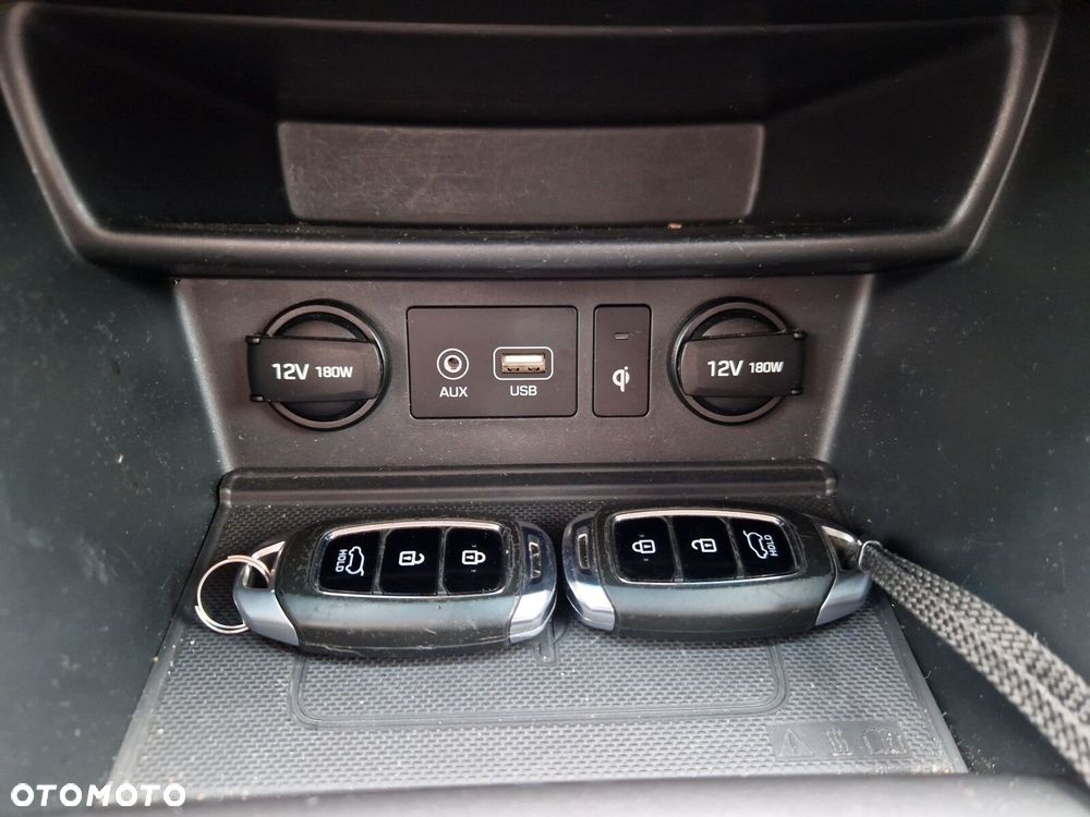 Hyundai Kona - 25