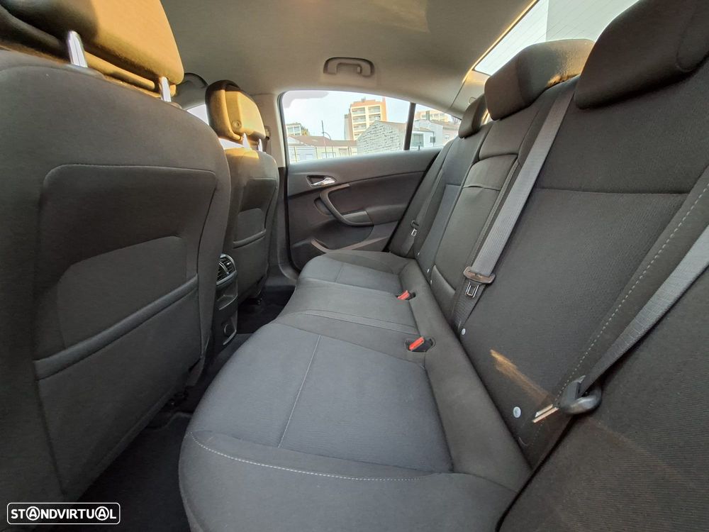 Opel Insignia 2.0 CDTi Cosmo ecoFLEX - 38