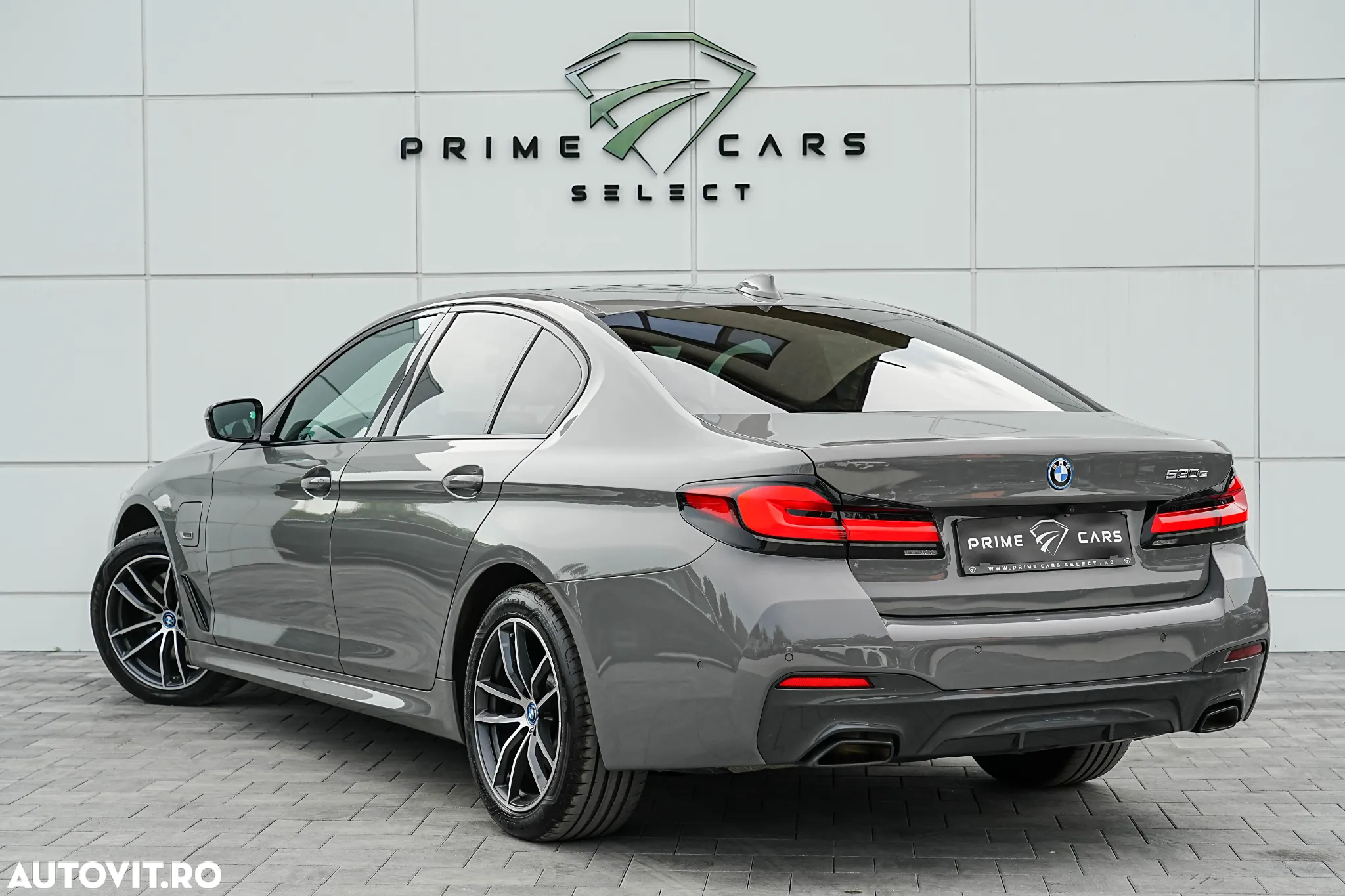 BMW Seria 5 530e Aut. M Sport Edition - 2
