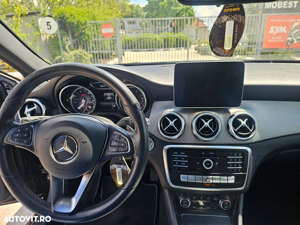 Mercedes-Benz GLA - 17
