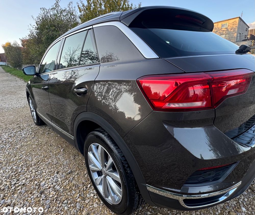 Volkswagen T-Roc - 8