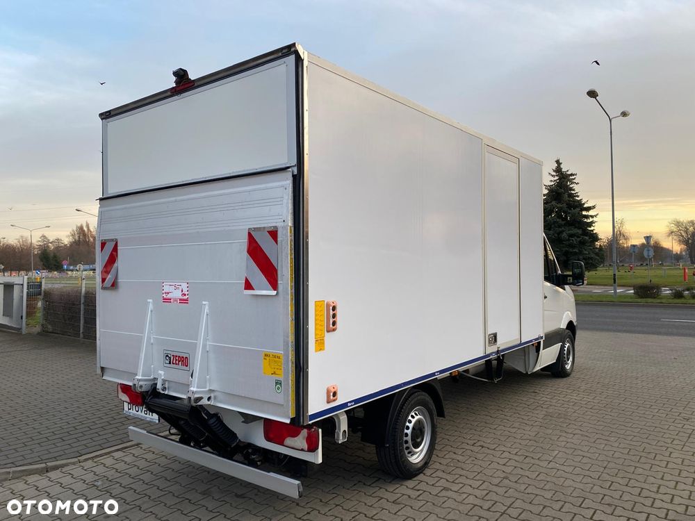 Volkswagen CRAFTER 2,0 TDI 163KM KONTENER 8EP WINDA ZEPRO NISKI PRZEBIEG - 13