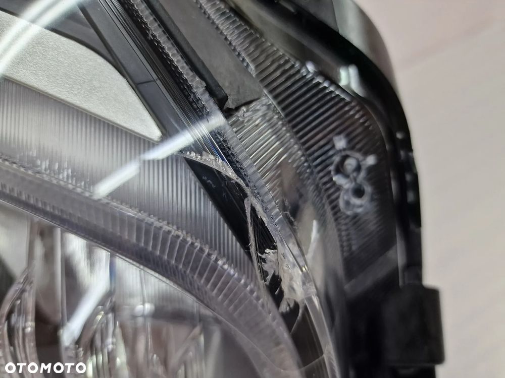 KIA STONIC 17- LEWA LAMPA PRZEDNIA PRZÓD SOCZEWKA + LED , NR 92101-H8 , NR AUKCJI LA645 - 15