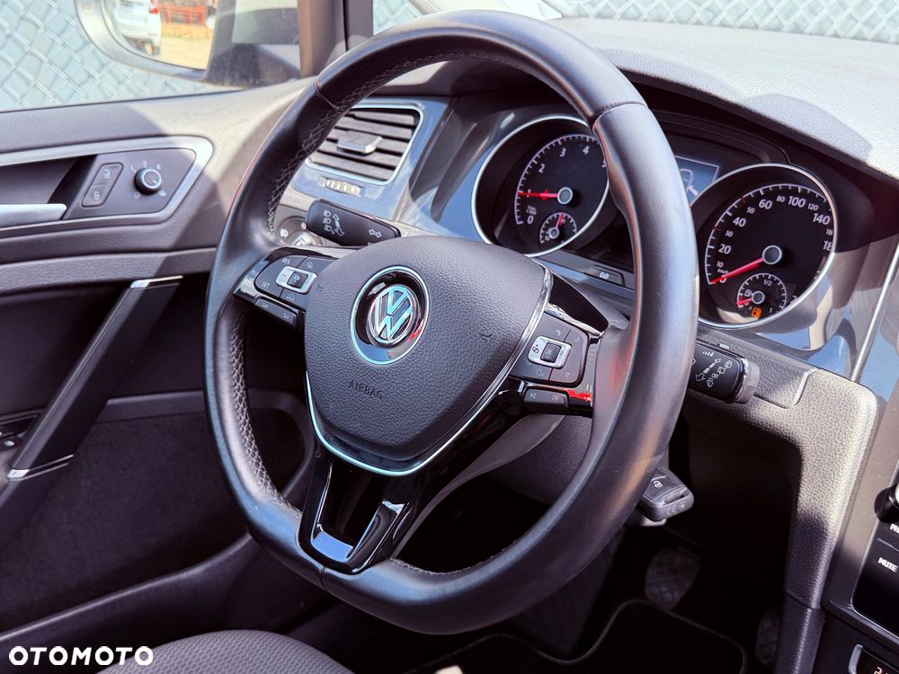 Volkswagen Golf Variant 1.5 TSI BMT Highline - 23
